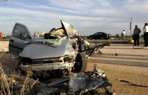 טרגדיה בכרתים: משפחה שלמה נהרגה בתאונת דרכים